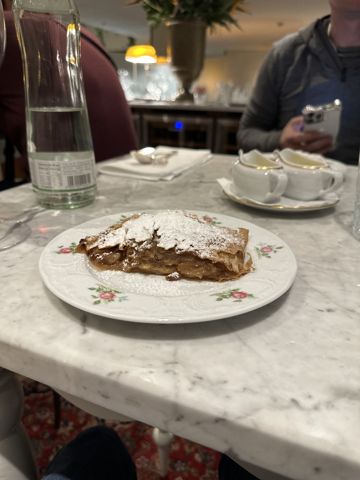 Schnitzel at Meissl & Schadn, Vienna