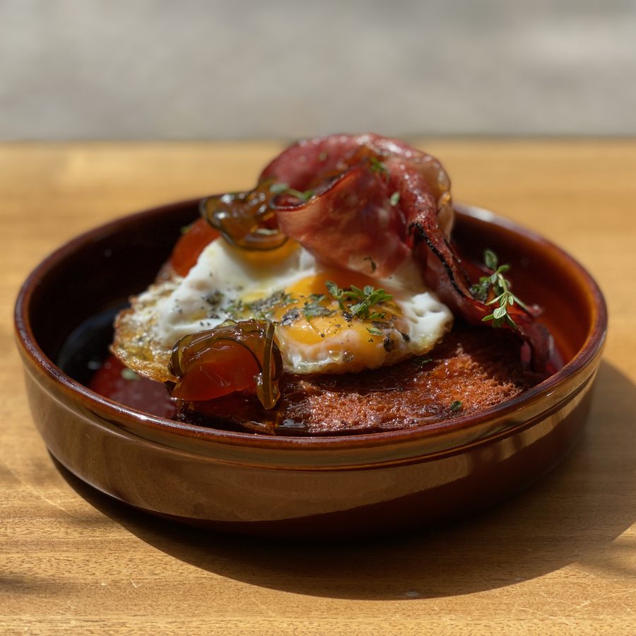 French toast with a fried egg at Early Cedofeita, 2021