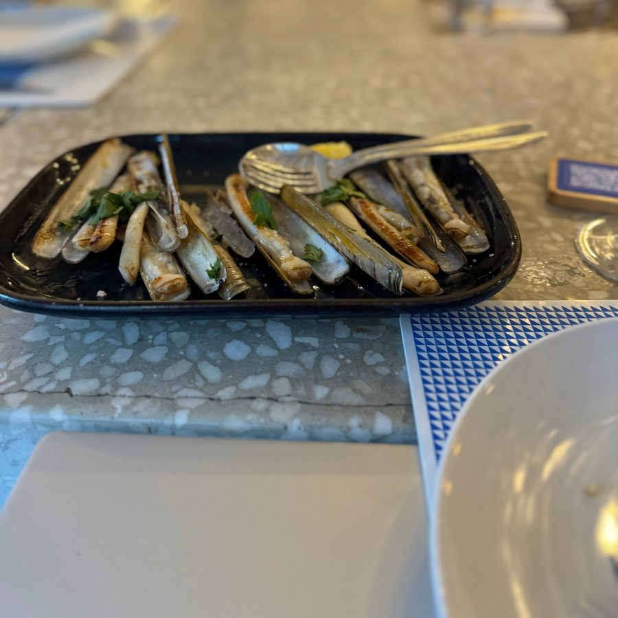 Razor clams at Oesters e Coisa, 2024