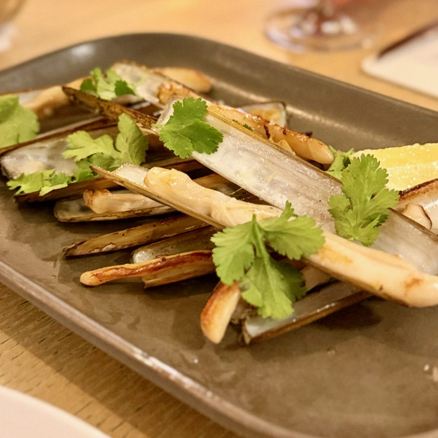 Razor clams at Oesters e Coisa, 2026