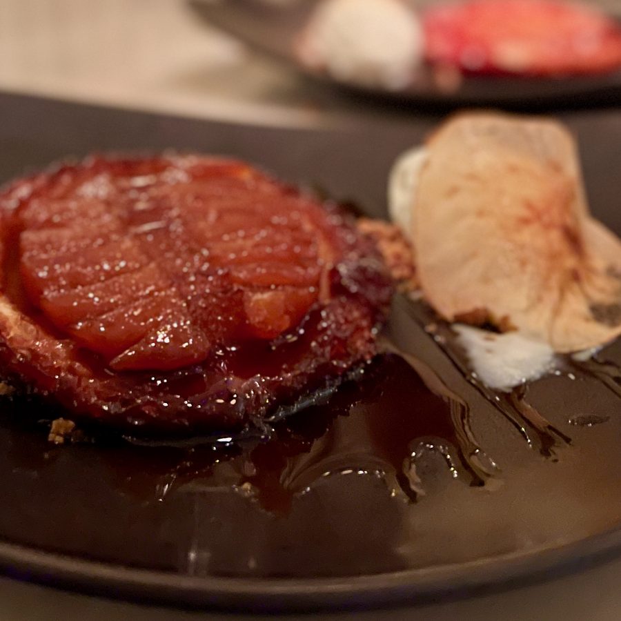 Pear tarte tatin at Reitoria, 2022