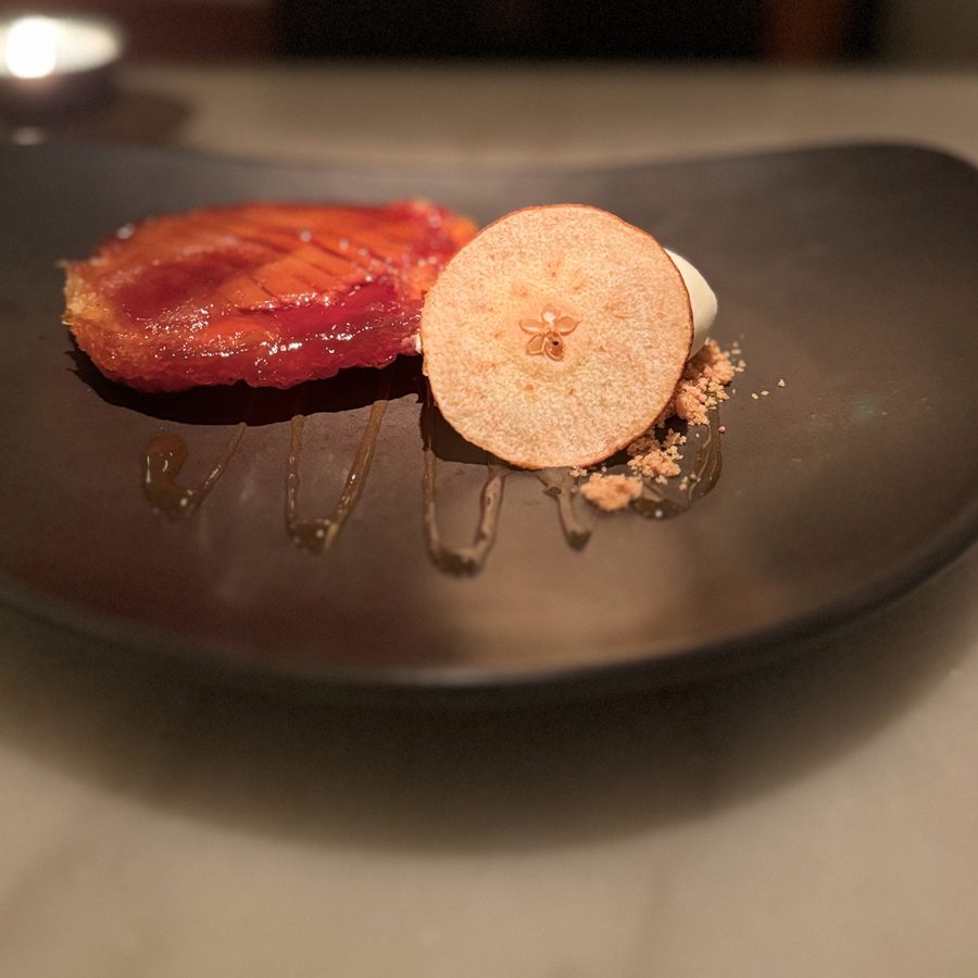Pear tarte tatin at Reitoria, 2024