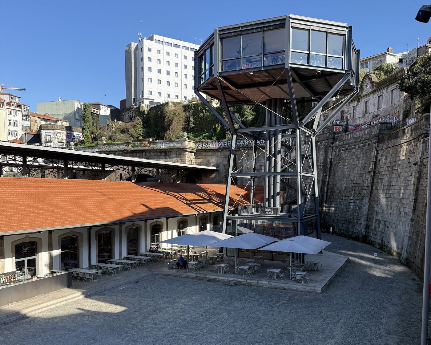 Time Out Market Porto, the square and the tasting-room tower, January 2025