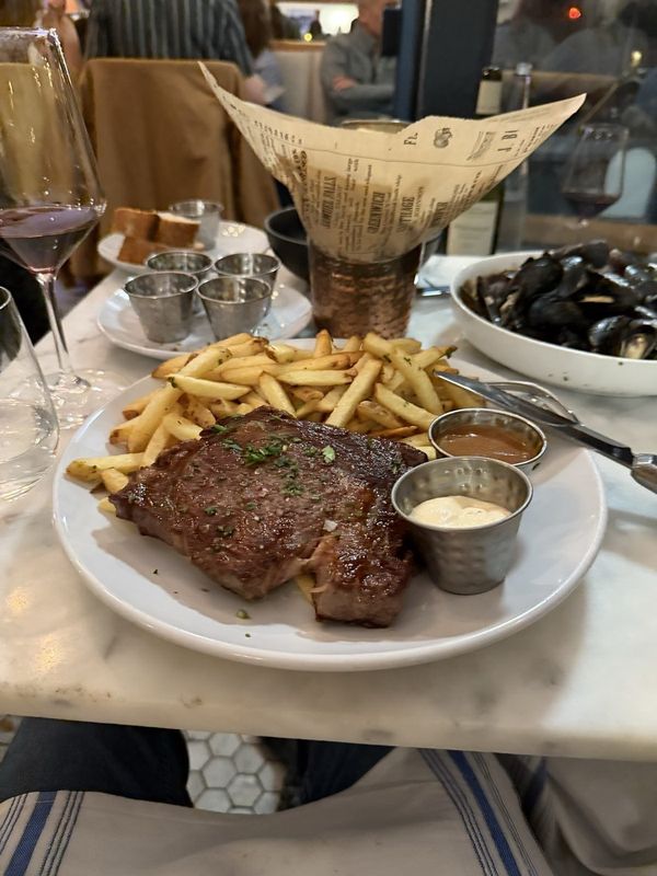 Côte Ouest Bistro — Cow Hollow